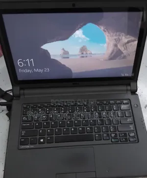 New Laptop Dell XPS 15 8GB Intel Core i3 SSD 16 GB
