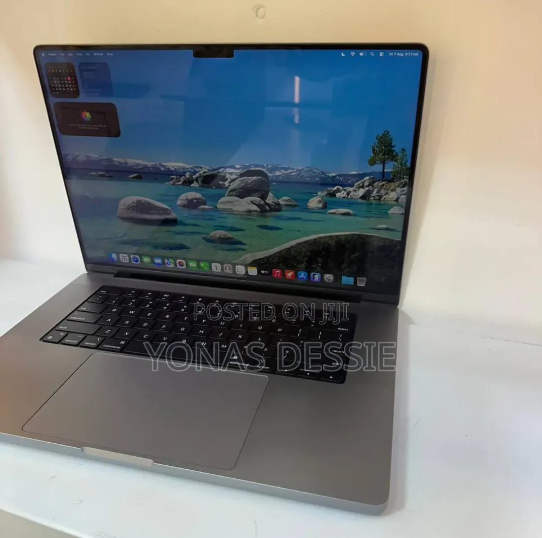 New Laptop Apple MacBook Pro 2021 M1 32GB SSD 512GB