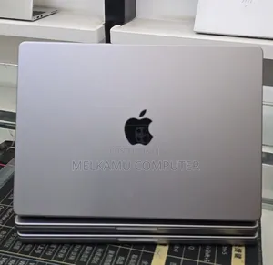 New Laptop Apple MacBook Pro 2021 M1 16GB Apple M1 SSD 512GB