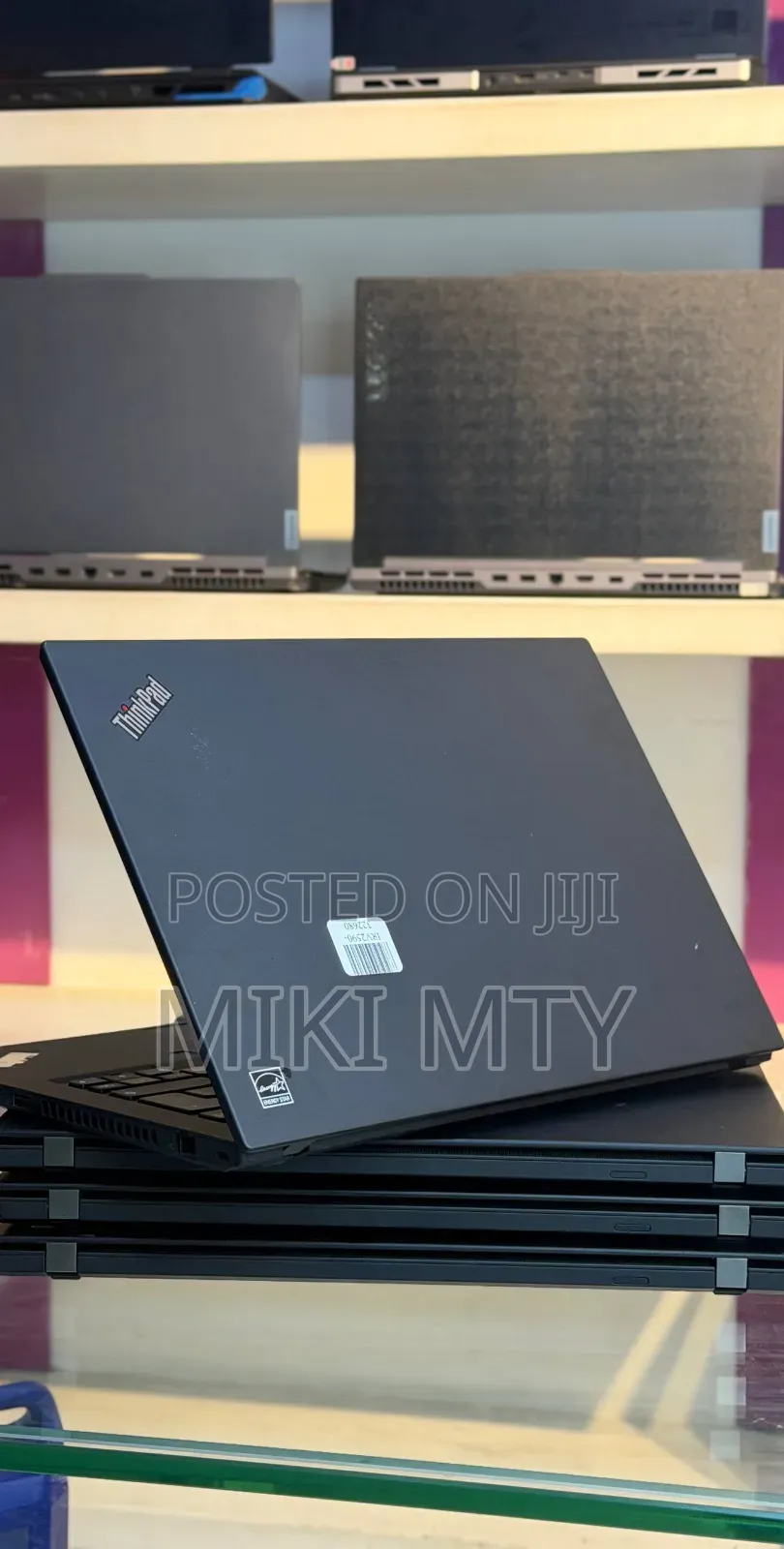 New Laptop Lenovo ThinkPad Yoga 8GB AMD Ryzen 7 SSD 256GB
