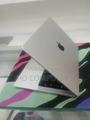 New Laptop Apple MacBook Pro 2021 M1 16GB Apple M1 Pro SSD 512GB