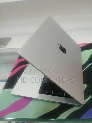 New Laptop Apple MacBook Pro 2021 M1 16GB Apple M1 Pro SSD 512GB