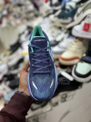 Skecher Aero Burst