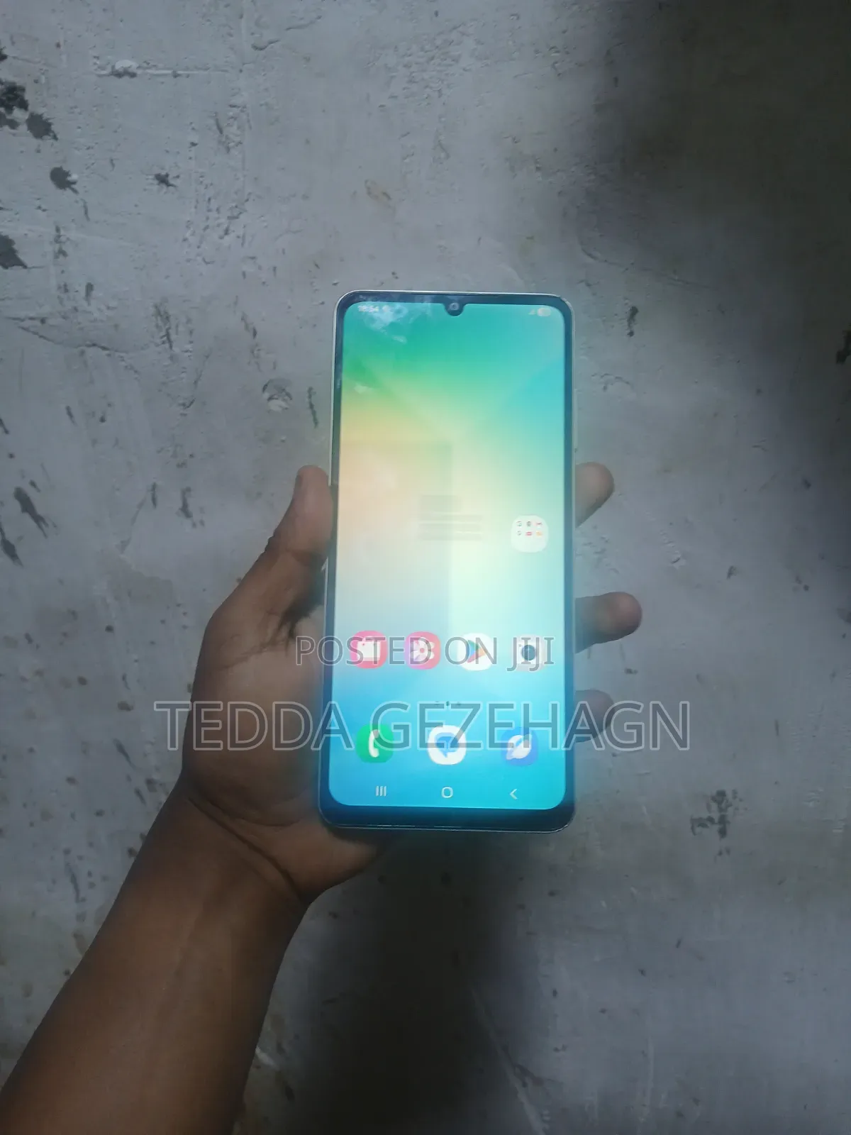Samsung Galaxy A06 128 GB Gold