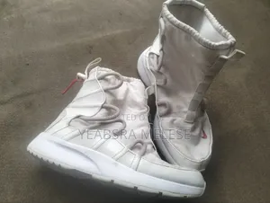 Bonda Shoe