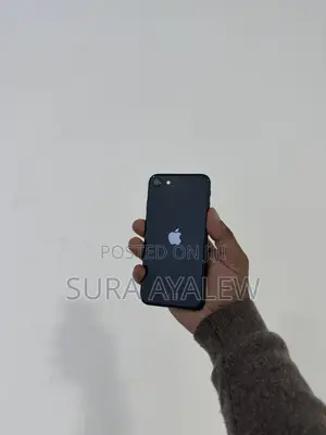 Apple iPhone SE (2020) 128 GB Black