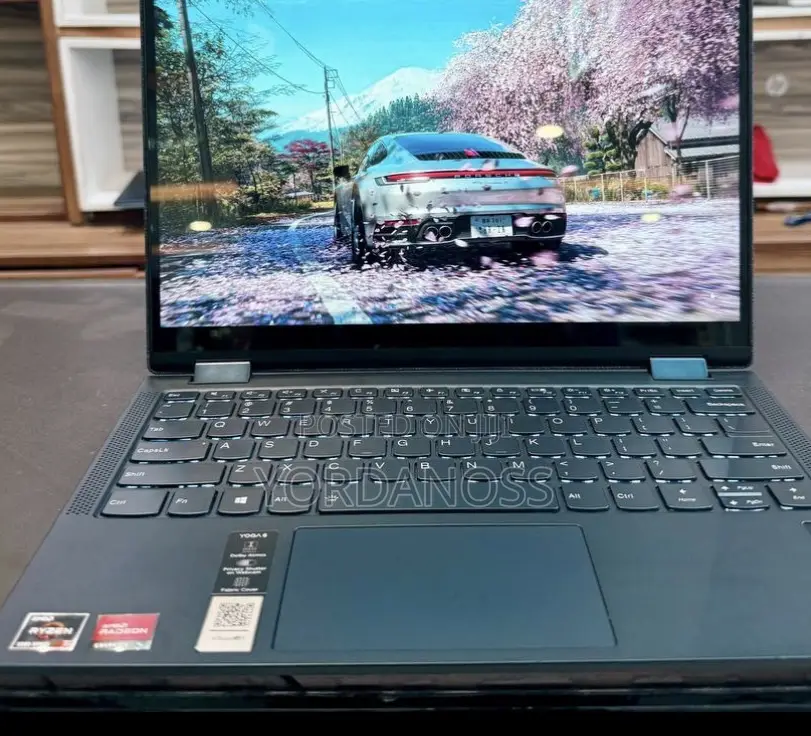 New Laptop Lenovo Yoga 3 8GB AMD Ryzen 5 SSD 256GB