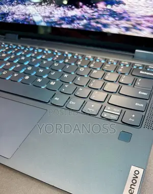 New Laptop Lenovo Yoga 3 8GB AMD Ryzen 5 SSD 256GB