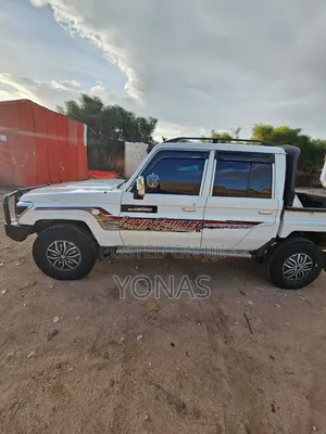 Toyota Land Cruiser 2020 White