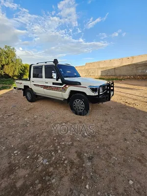 Toyota Land Cruiser 2020 White