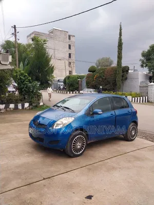 Toyota Yaris 2010 Blue