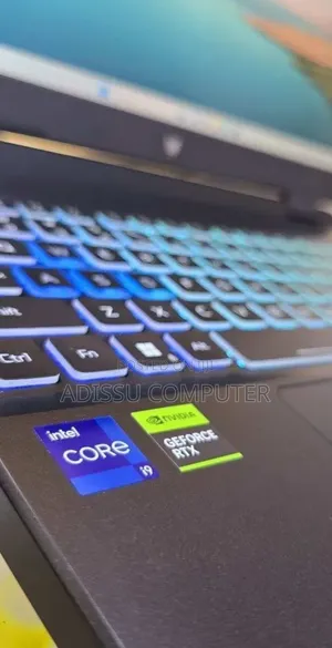 New Laptop Acer Predator Helios 300 16GB Intel Core i9 SSD 1T