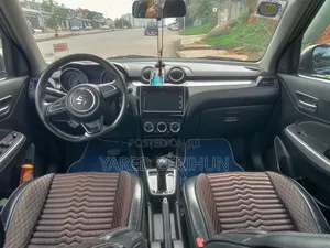 Suzuki Swift 2021 Gray