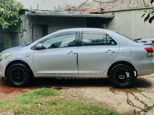 Toyota Yaris 2007 Gray