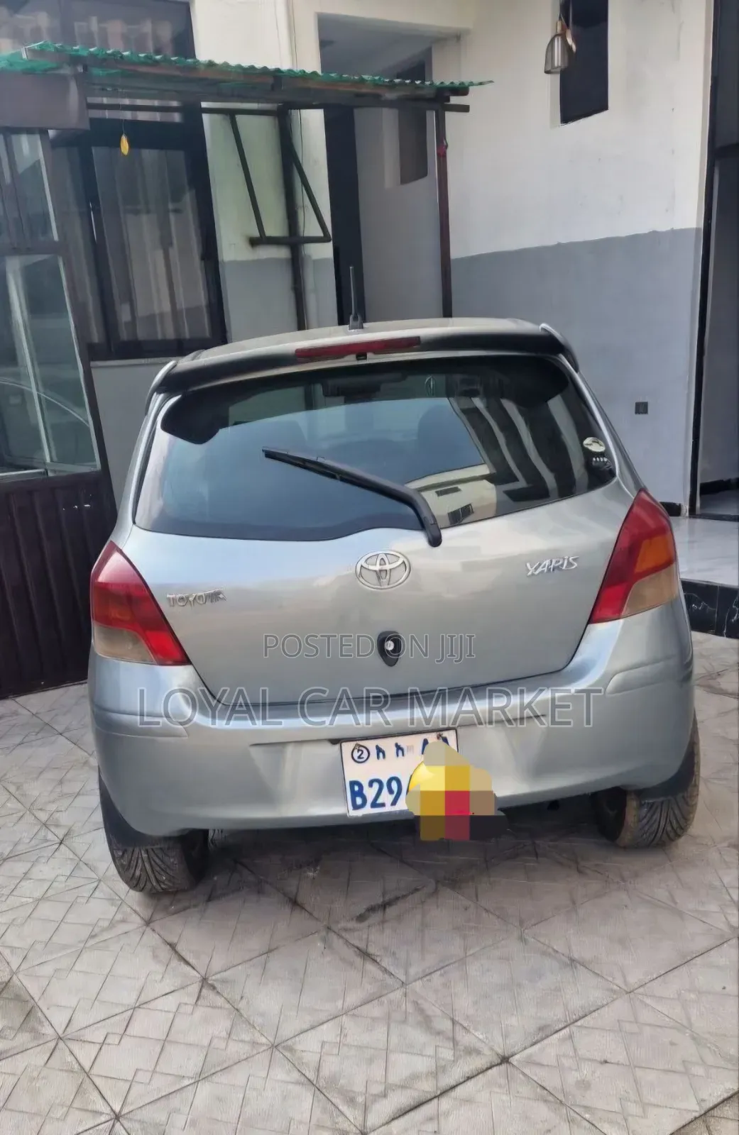 Toyota Yaris 2010 Gray