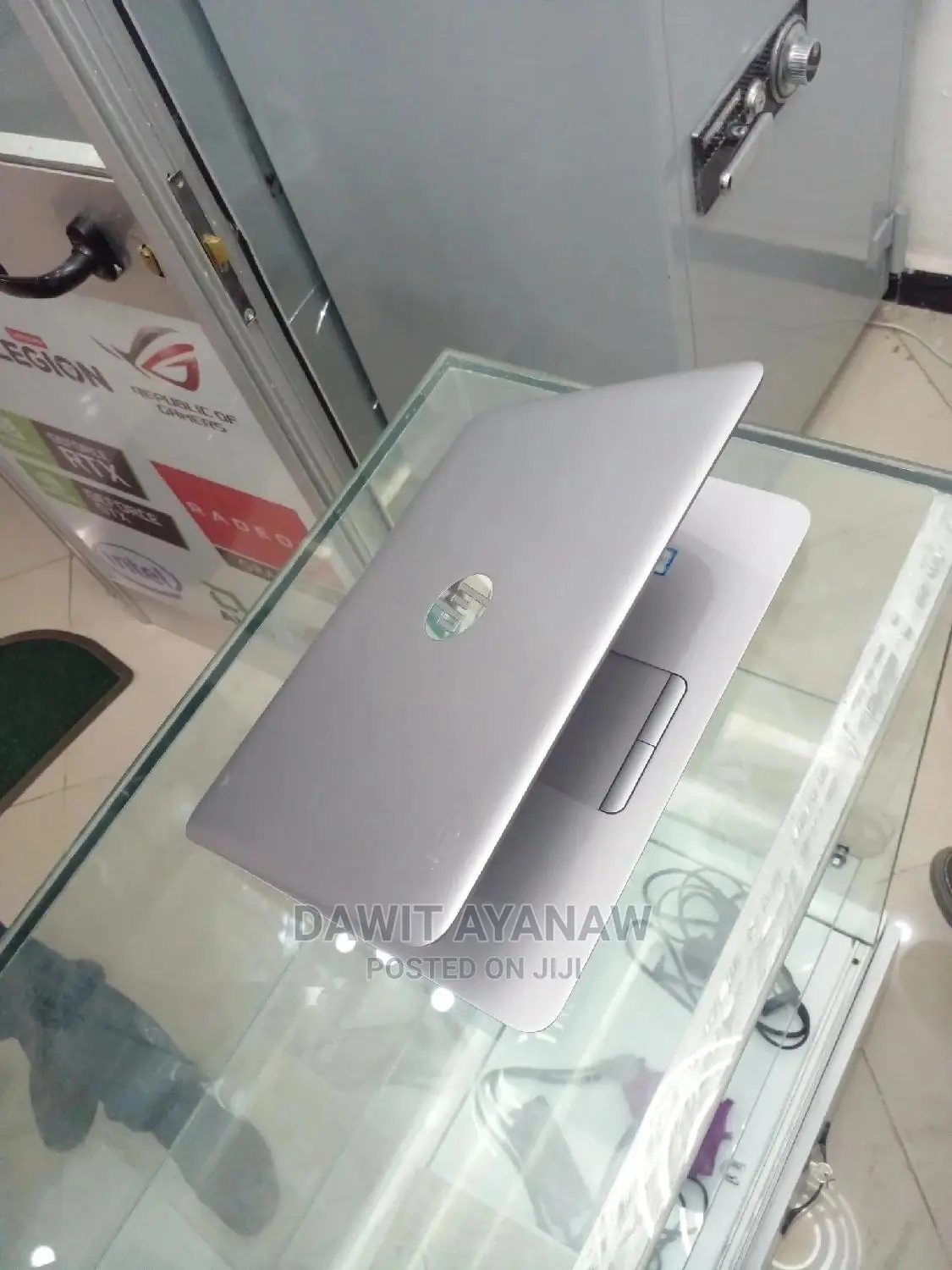 New Laptop HP EliteBook 820 G3 8GB Intel Core I5 SSD 256GB