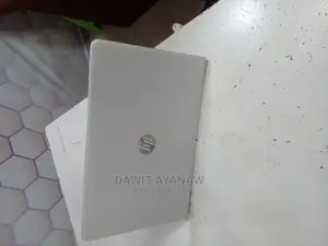 New Laptop HP Envy 14 16GB Intel Core I7 SSD 256GB