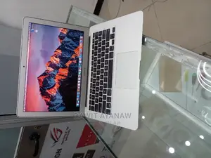 New Laptop Apple MacBook Air 2015 8GB Intel Core I5 SSD 256GB