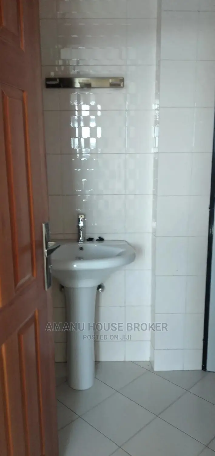 የሚከራይ ቢሮ አአ ካሳንቺስ 450sqm,