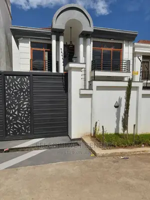 5bdrm House in አአ, Bole for Sale