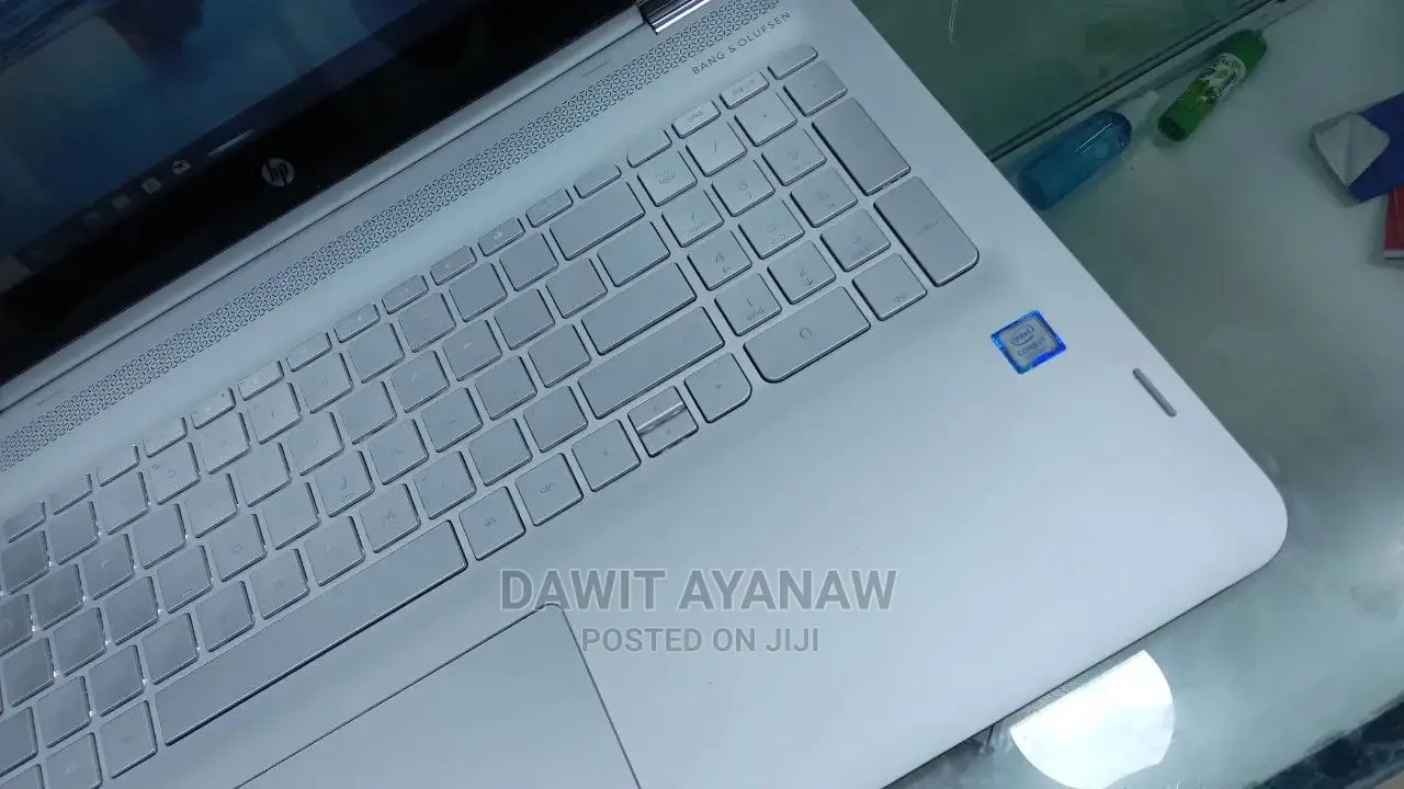 New Laptop HP Envy 13 8GB Intel Core I7 HDD 1T
