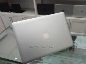 New Laptop Apple MacBook Pro 2011 2GB Intel Core 2 Duo HDD 500GB