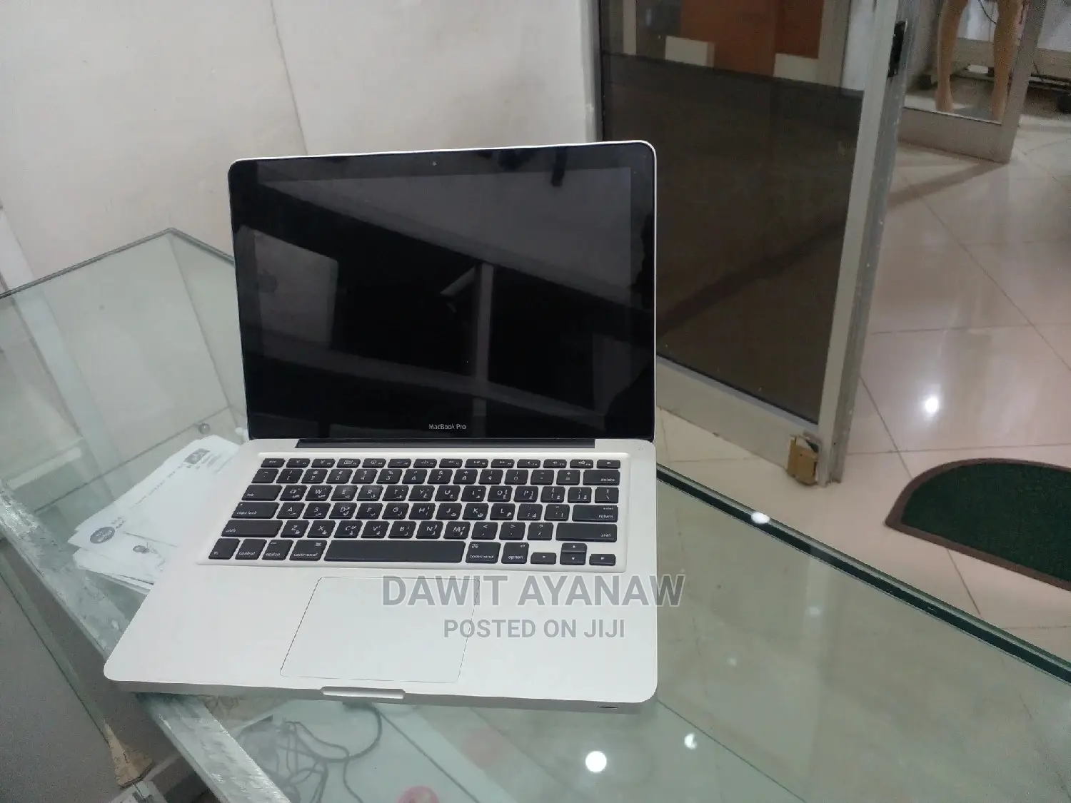 New Laptop Apple MacBook Pro 2011 2GB Intel Core 2 Duo HDD 500GB