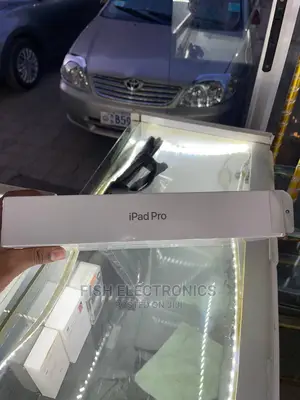 New Apple iPad Pro 12.9 (2021) 128 GB Gray