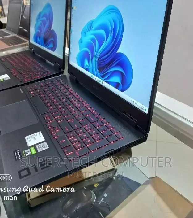 New Laptop HP Omen 15 16GB Intel Core I7 SSD 512GB
