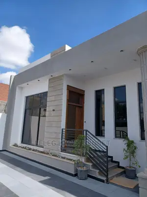 5bdrm Villa in አአ, Bole for Sale