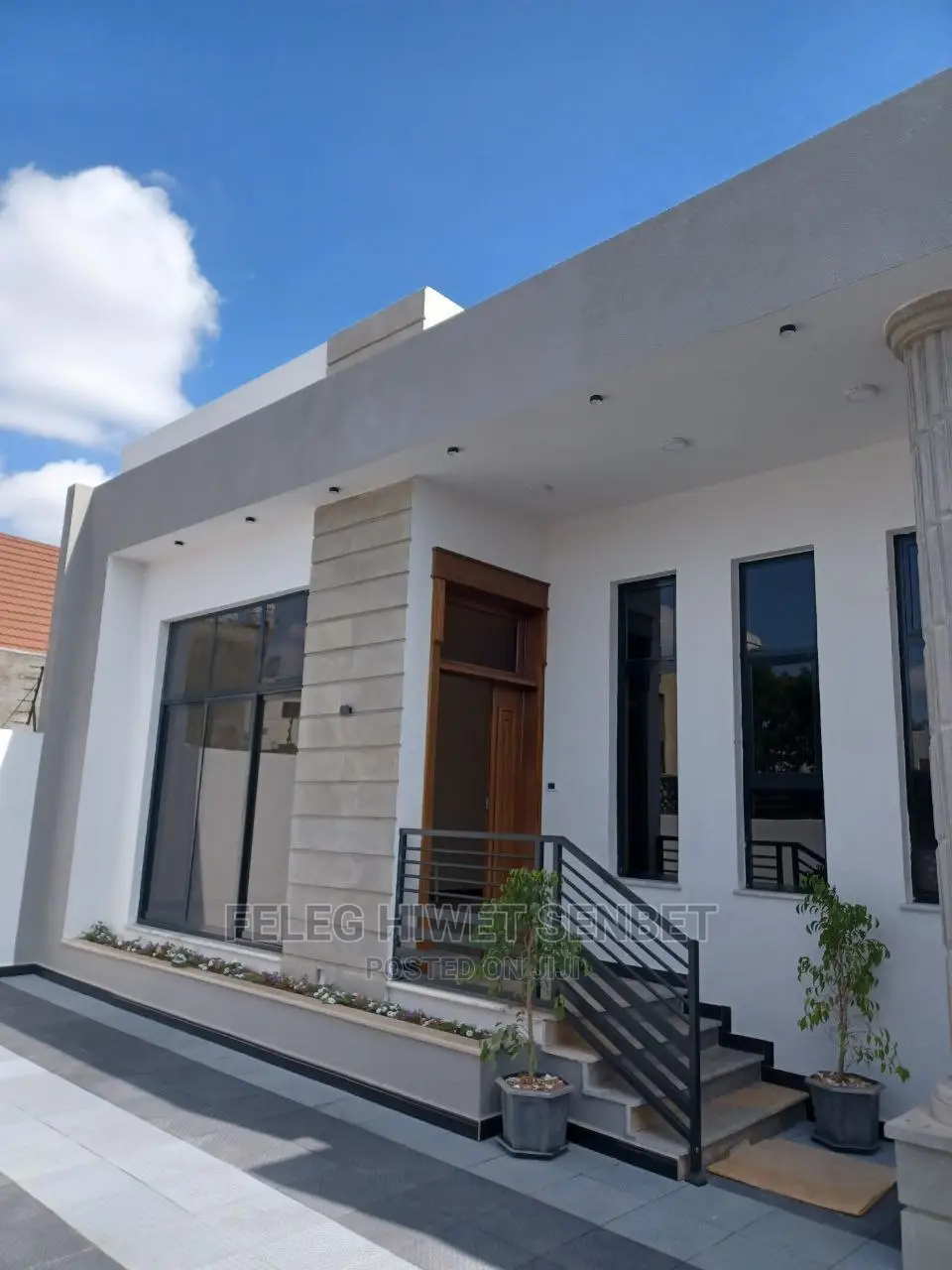 5bdrm Villa in አአ, Bole for Sale