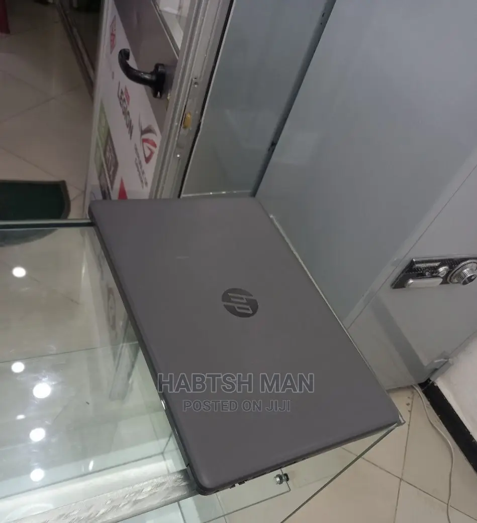 New Laptop HP EliteBook 820 G3 8GB Intel Core I5 SSD 256GB