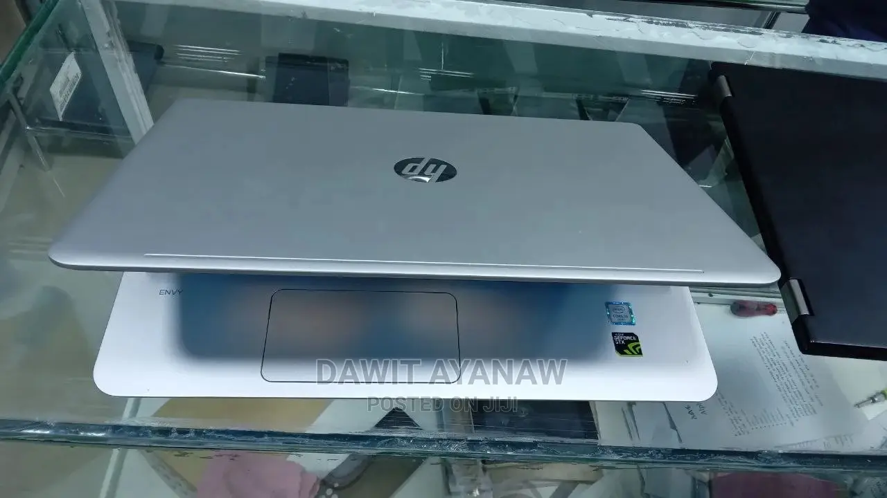 New Laptop HP Pavilion 15 8GB Intel Core I5 HDD+SSD 1T
