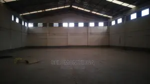 መጋዘን ክራያ በጣም ዘመናዊ