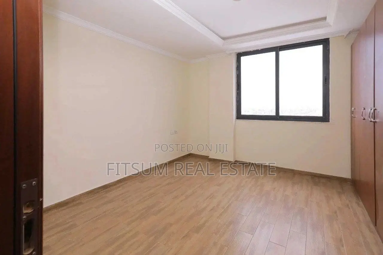 3bdrm Apartment in Real Estate, Bole for sale