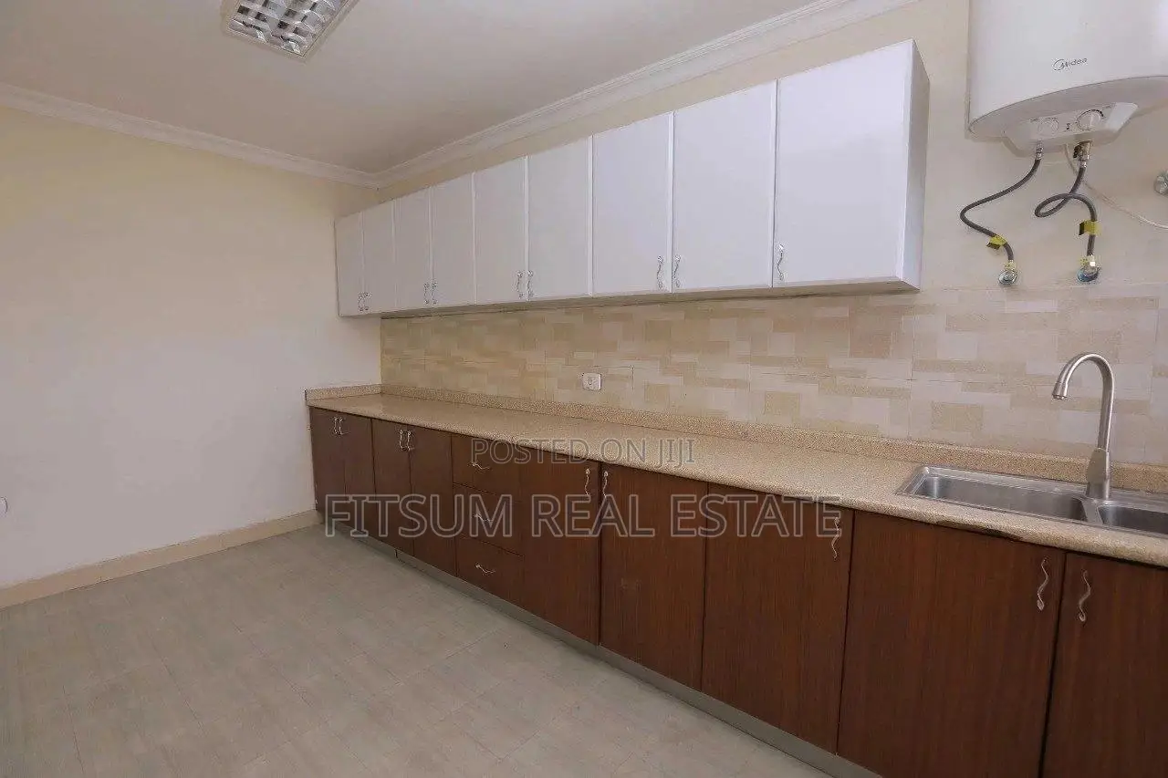 3bdrm Apartment in Real Estate, Bole for sale