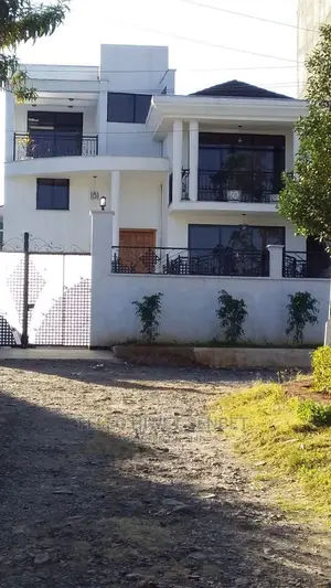 Furnished 6bdrm House in አአ, Bole for Sale