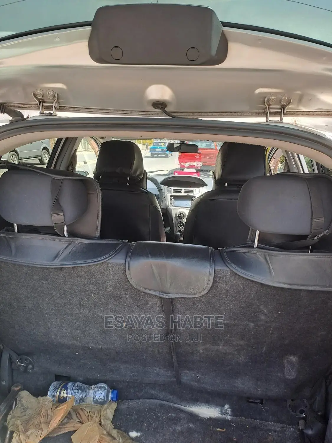 Toyota Yaris 2010 Silver
