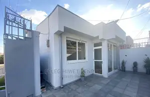 3bdrm Villa in አአ, Bole for Sale