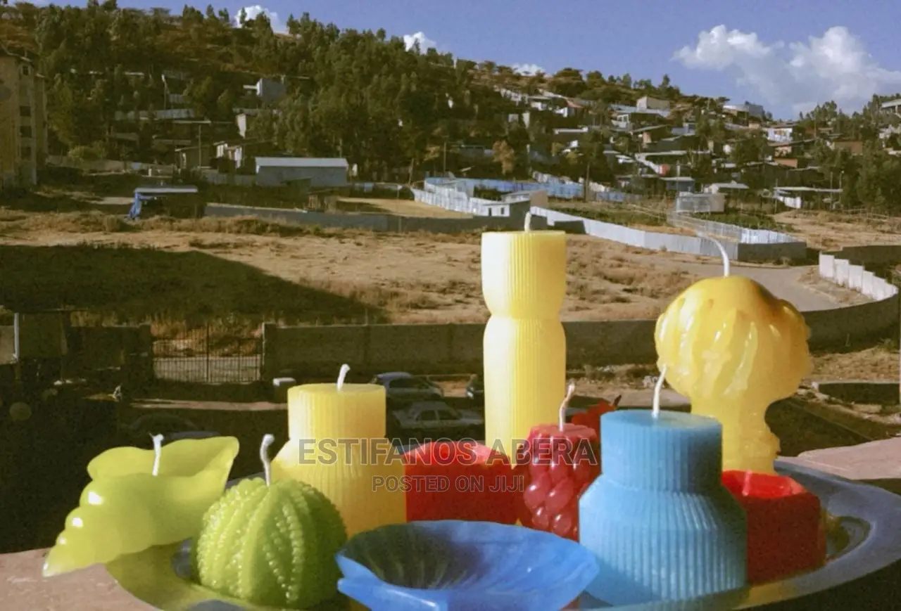 Yesu Candles