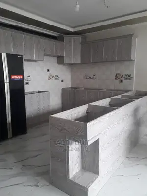 ኪችን/Kitchen Cabinets