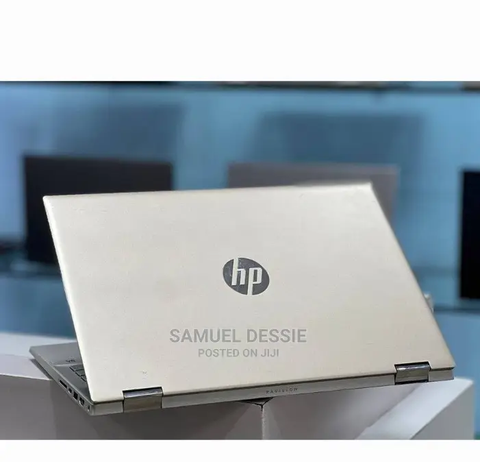 New Laptop HP Pavilion X360 8GB Intel Core I5 SSD 256GB