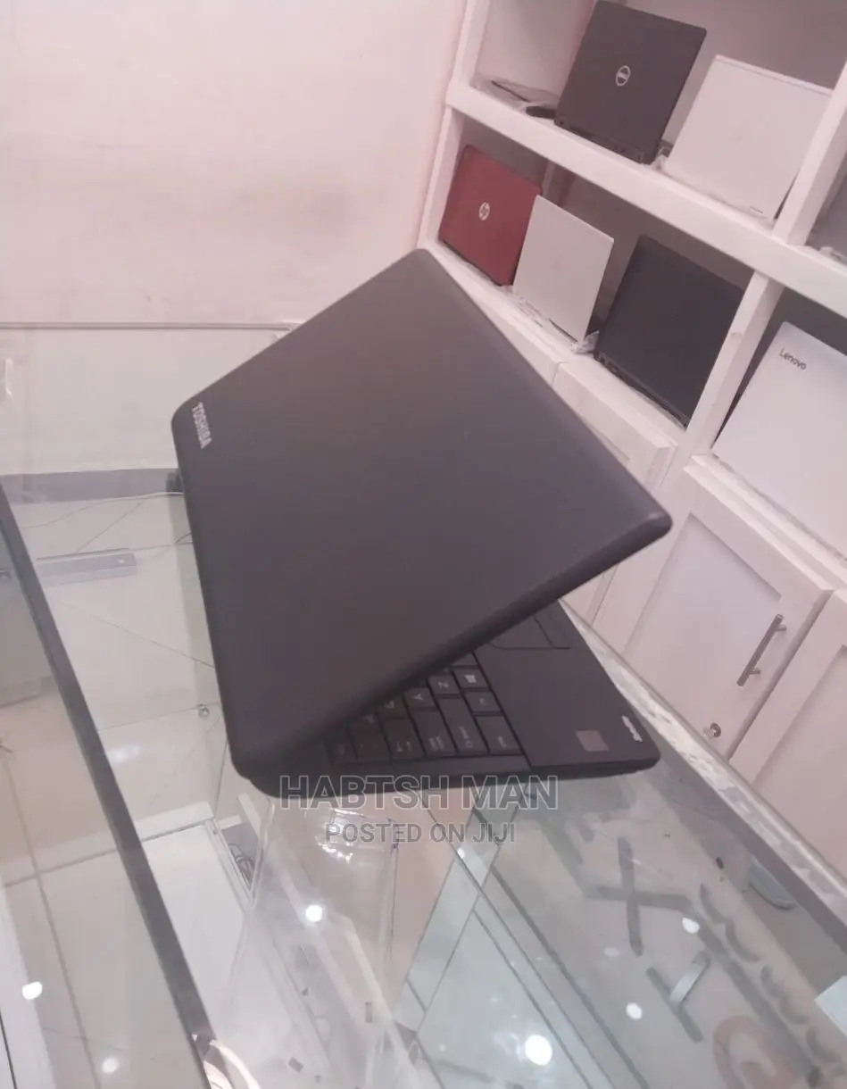 New Laptop HP Pavilion 15 4GB AMD A4 HDD 500GB