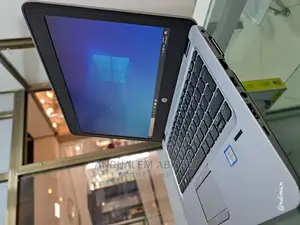 New Laptop HP EliteBook 820 G3 8GB Intel Core I5 SSD 256GB
