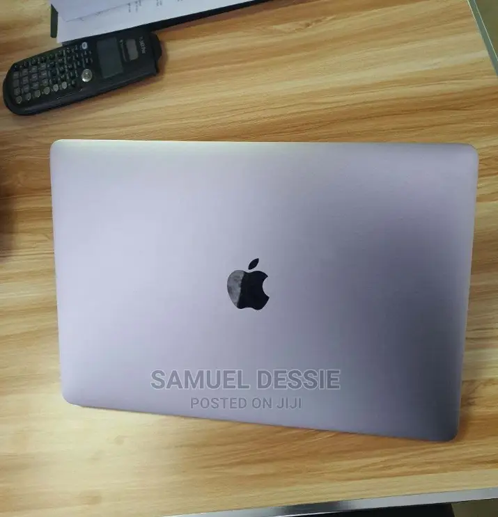 New Laptop Apple MacBook Pro 2017 8GB Intel Core I5 SSD 256GB