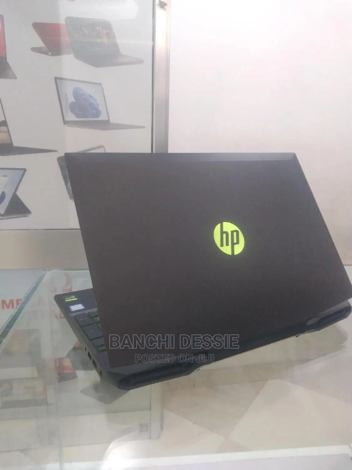 New Laptop HP Pavilion 15 8GB Intel Core I7 SSD 256GB