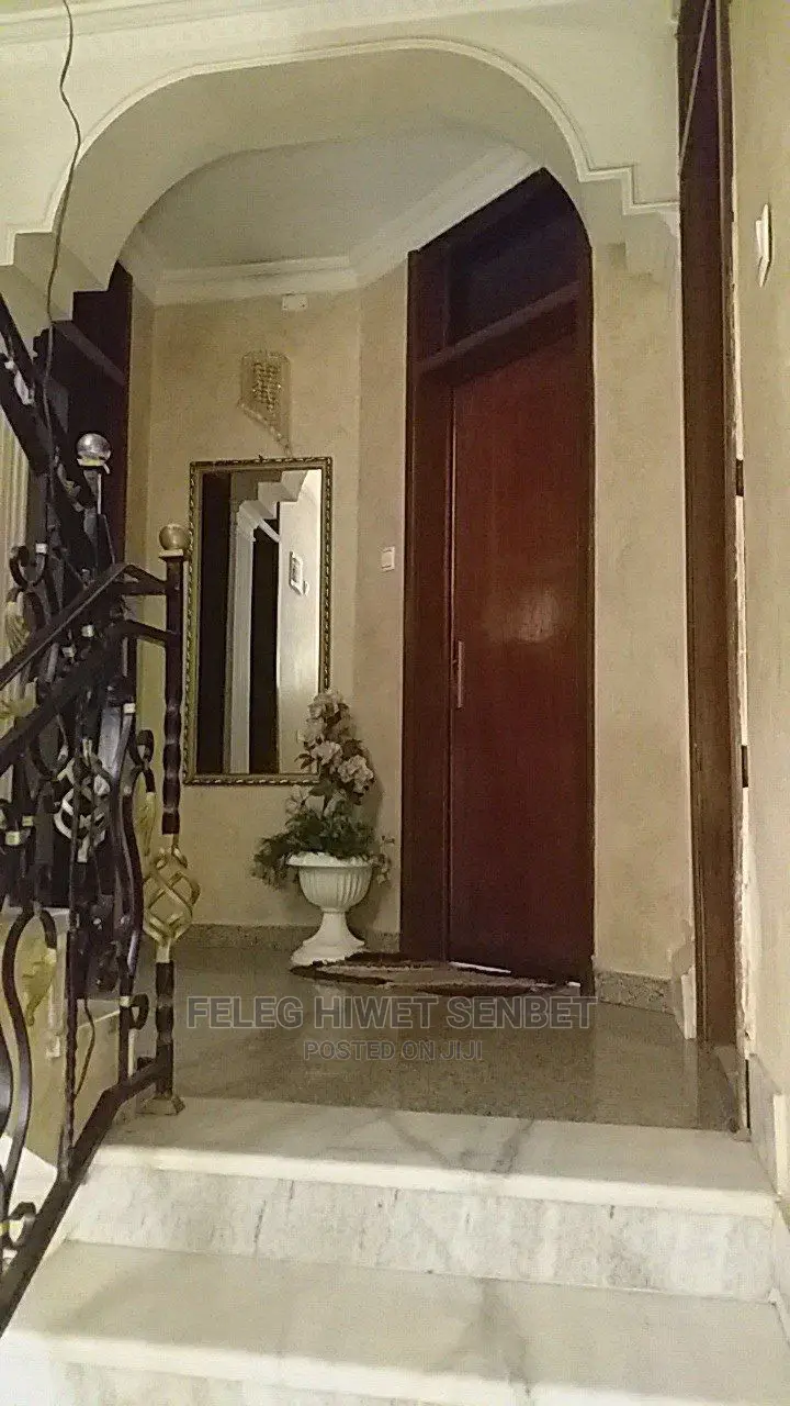 Furnished 6bdrm House in አአ, Bole for sale