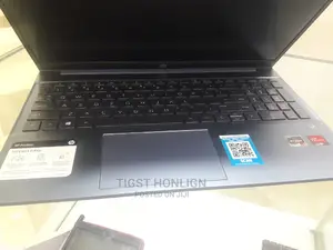 New Laptop HP Pavilion 15 8GB Intel Core i5 SSD 512GB