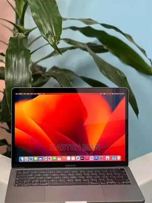 New Laptop Apple MacBook Pro M1 8GB SSD 512GB