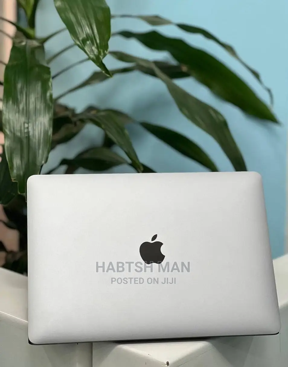 New Laptop Apple MacBook Pro M1 8GB SSD 512GB